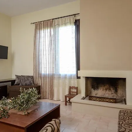Apartament Tony Gratsias